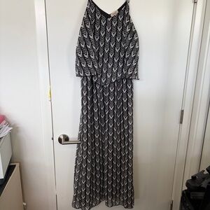 Magic Black & White Chevron Maxi Dress - Sleeveless V-Neck Size XL